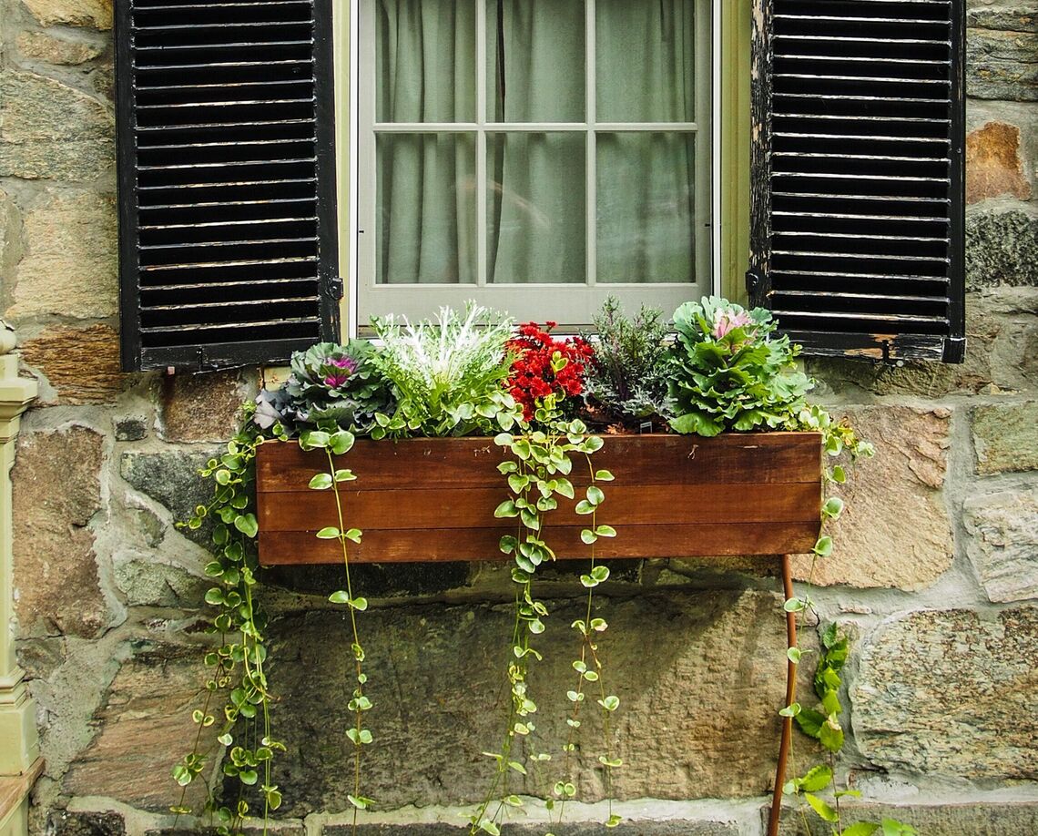 post express yourself with a window box